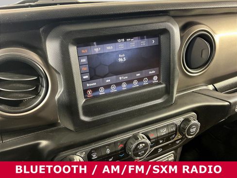 Used 2021 Jeep Wrangler Sport AWD/4WD image 9