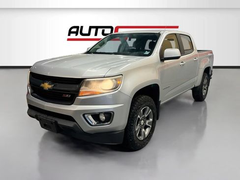 Used 2015 Chevrolet Colorado Z71 AWD/4WD image 3