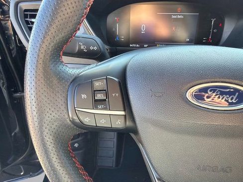 Used 2023 Ford Escape ST-Line image 25