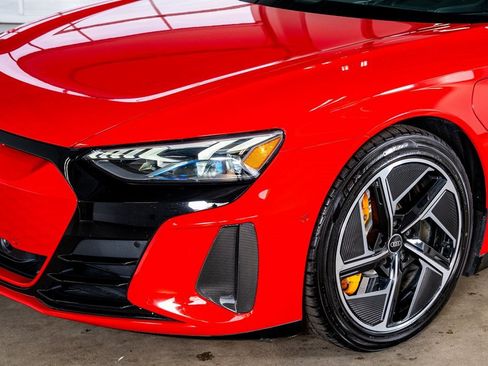 Used 2024 Audi RS e-tron GT w/ Carbon Performance Package image 11