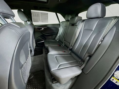 Used 2020 Audi Q8 Prestige image 20