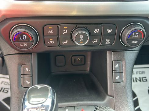 Used 2019 GMC Acadia SLT w/ Black Edition FWD image 22