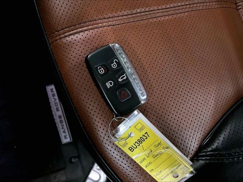 Used 2017 Land Rover Range Rover Sport HSE Dynamic image 13