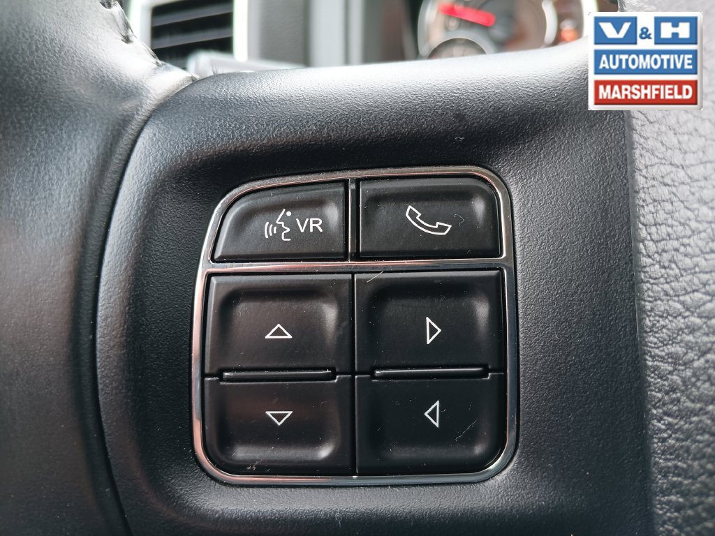 Used 2019 RAM 1500 Big Horn AWD/4WD image 13