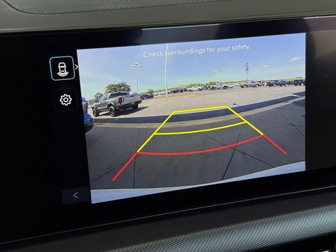 Used 2025 Hyundai Sonata SEL FWD image 4