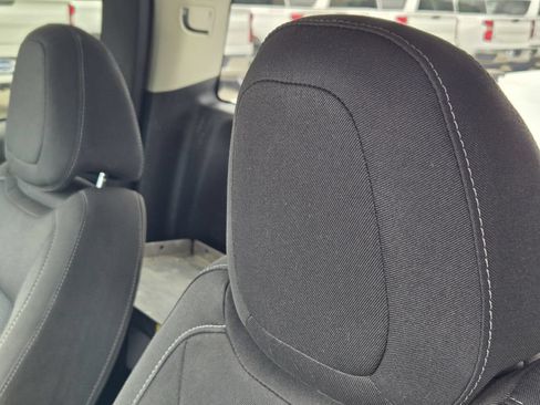 Used 2022 Chevrolet Colorado LT w/ Fleet Safety Package RWD image 16