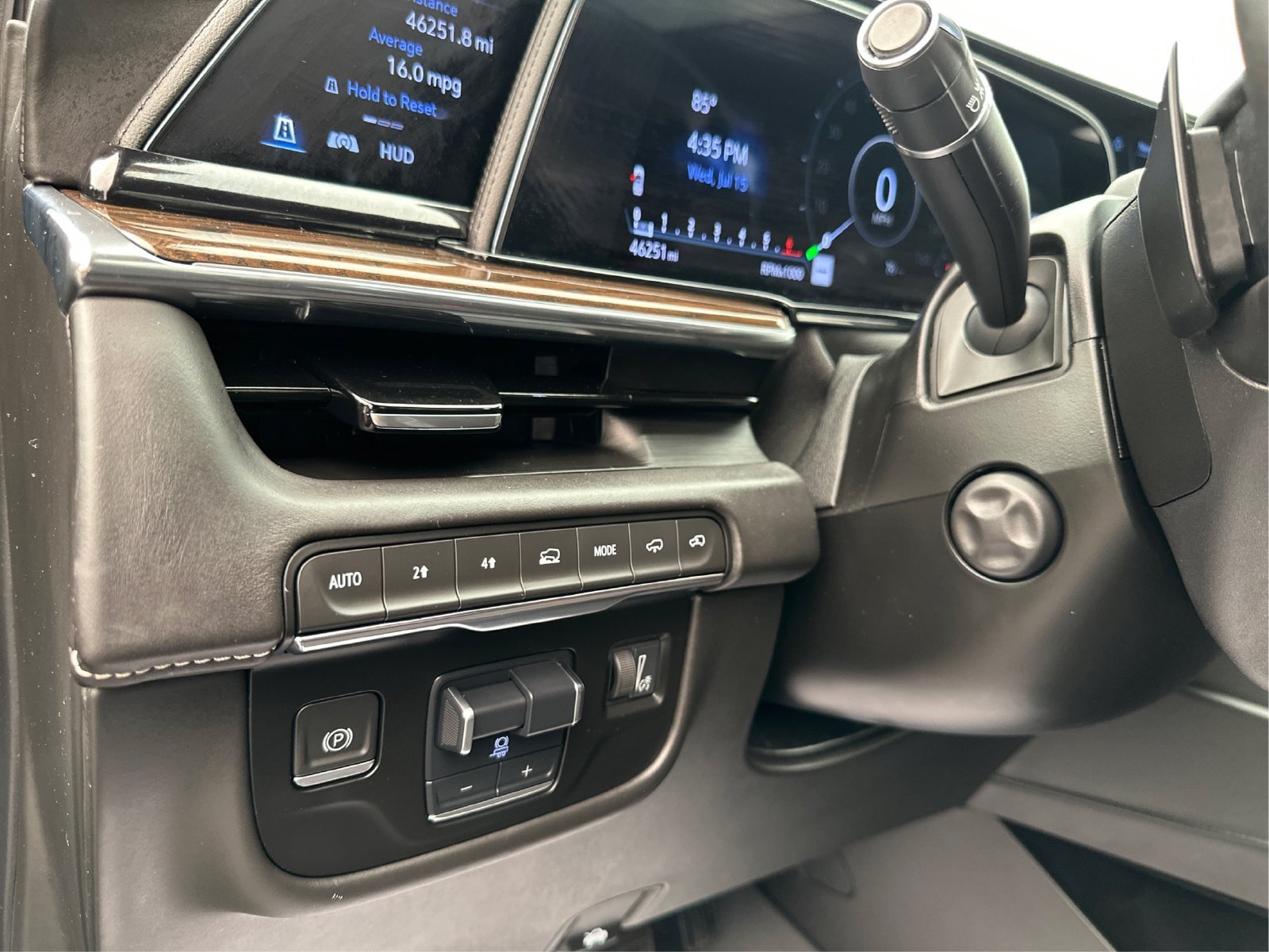 Certified 2023 Cadillac Escalade Sport Platinum w/ LPO, Floor Liner Package AWD/4WD image 20