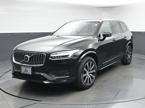 Used 2023 Volvo XC90 B6 Core w/ Protection Package Premier AWD/4WD image 3