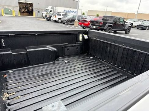 Certified 2023 Toyota Tacoma SR AWD/4WD image 22