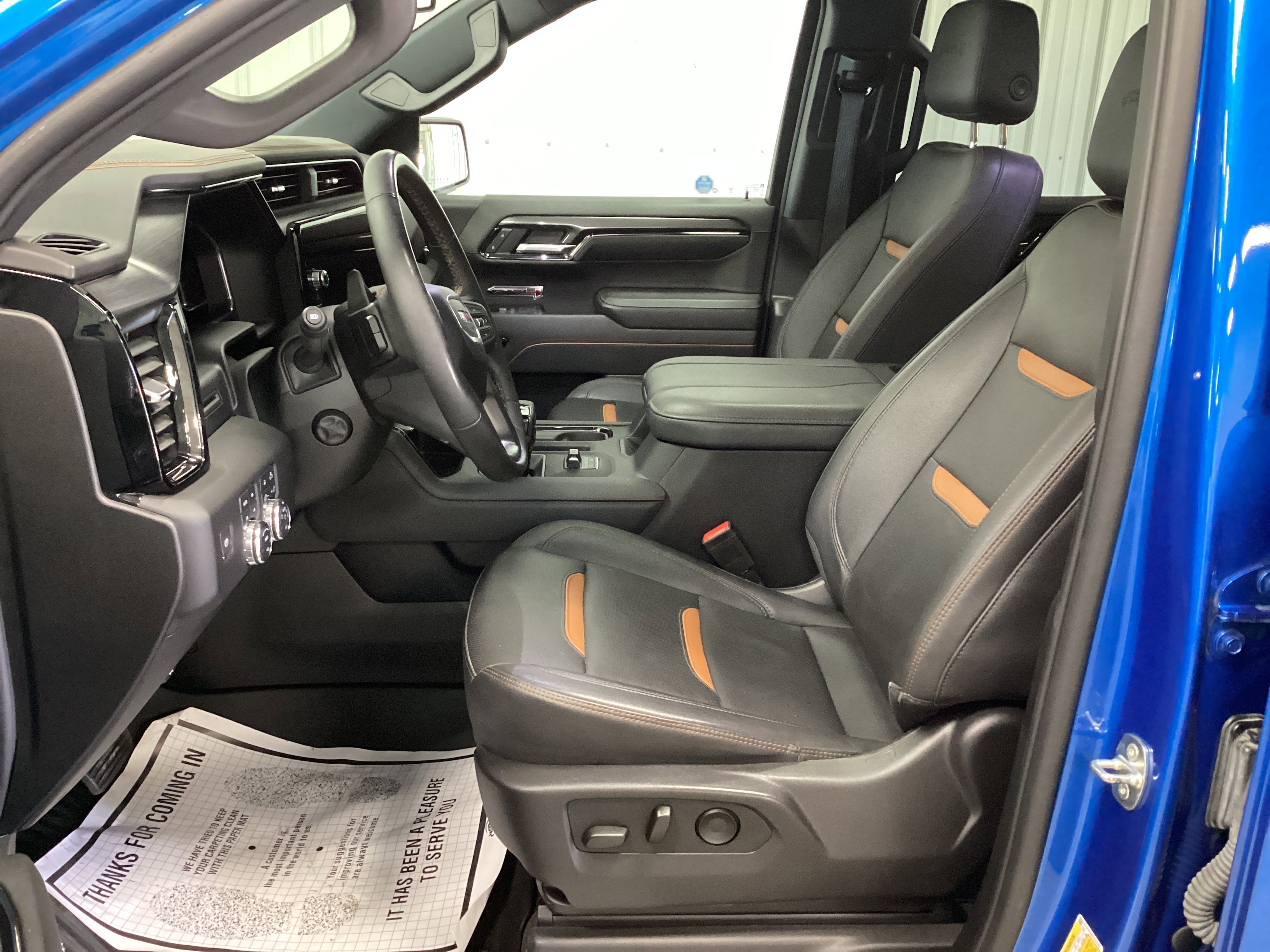 Used 2024 GMC Sierra 1500 AT4 w/ AT4 Premium Package AWD/4WD image 15