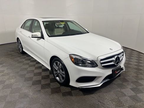 Used 2014 Mercedes-Benz E 250 BlueTEC Sedan image 1