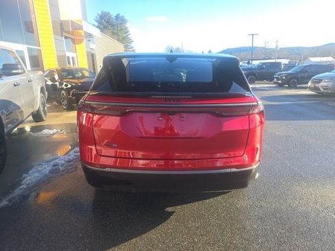 Used 2024 Jeep Wagoneer Launch Edition image 5