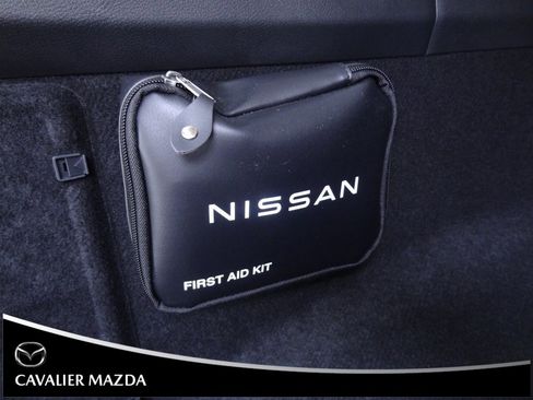 Used 2023 Nissan Rogue SL image 15