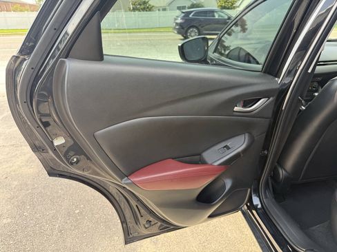Used 2017 MAZDA CX-3 Touring FWD image 14
