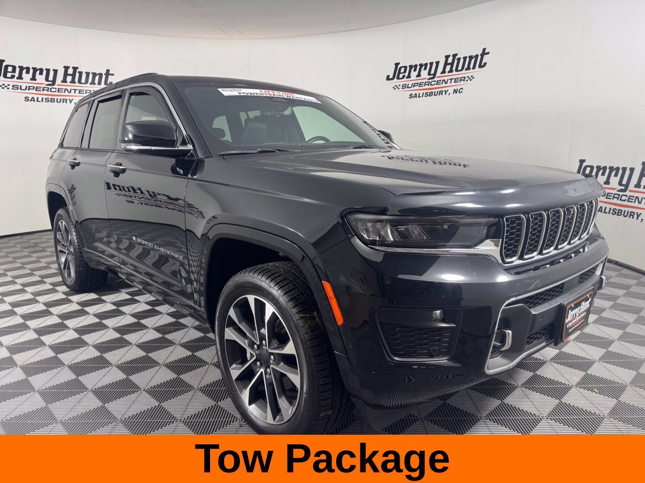 Used 2023 Jeep Grand Cherokee Overland w/ Adv Protech Group III AWD/4WD image 6