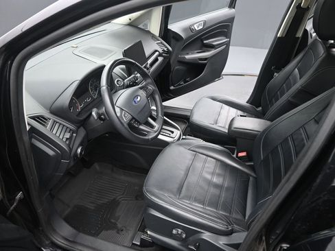 Used 2018 Ford EcoSport Titanium w/ Titanium Cold Weather Package image 9