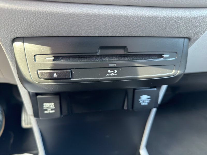 Used 2020 Honda Odyssey EX-L w/ RES & Navigation image 29
