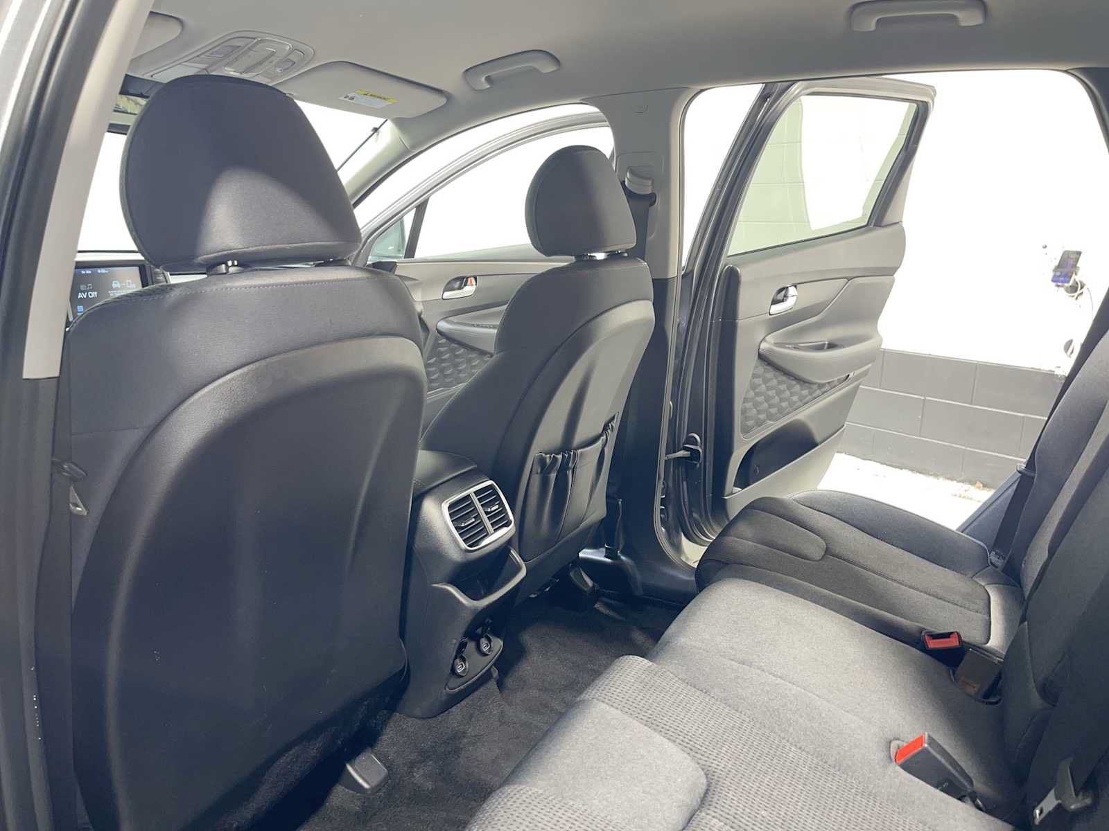 Used 2019 Hyundai Santa Fe SE AWD/4WD image 11