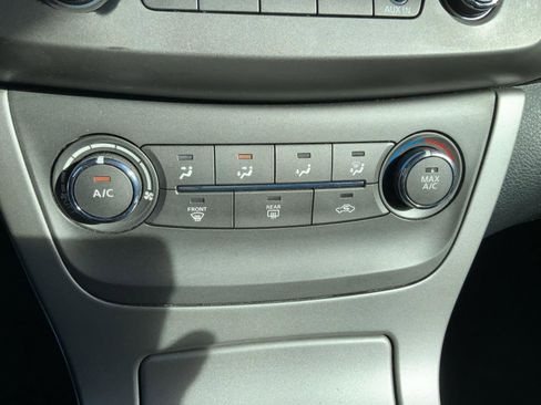 Used 2014 Nissan Sentra SV image 31