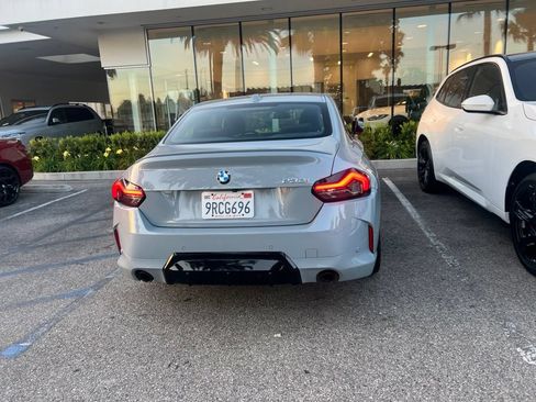 Used 2025 BMW 230i Coupe w/ M Sport Package RWD image 5