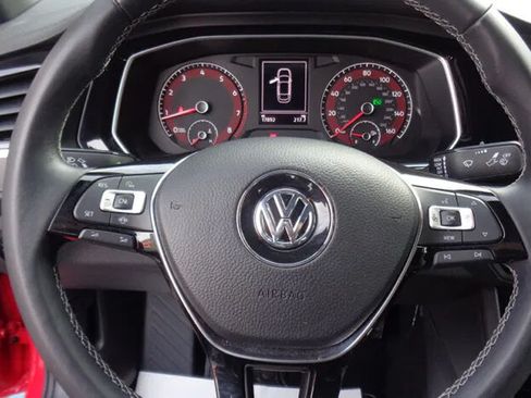 Used 2020 Volkswagen Jetta R-Line FWD image 16
