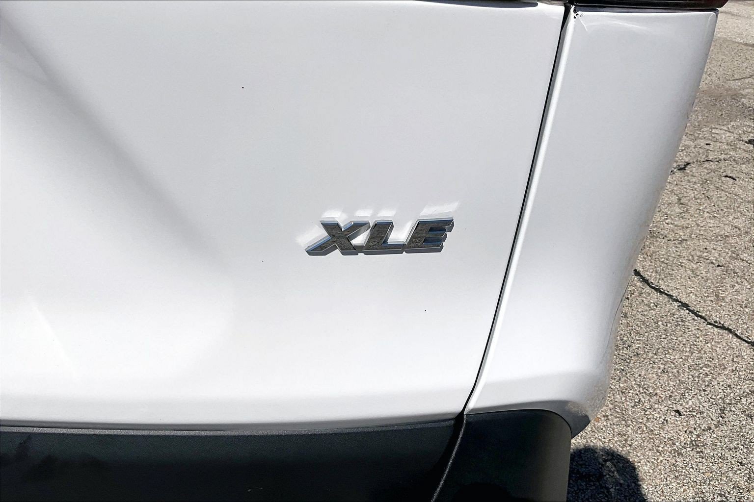 Used 2025 Toyota RAV4 XLE FWD image 8