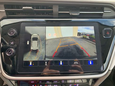 Used 2023 Chevrolet Bolt EUV Premier w/ Sun & Sound Package image 28