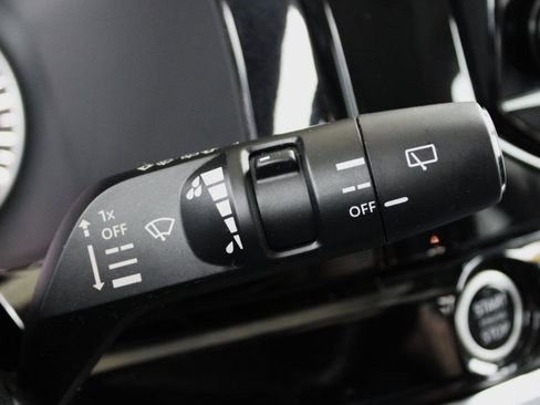 Certified 2024 Nissan Pathfinder SL w/ SL Premium Package image 36