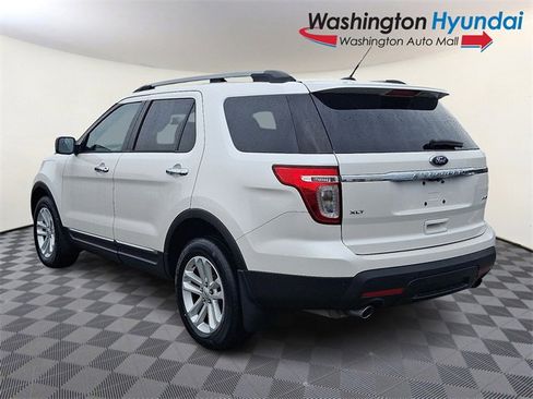 Used 2015 Ford Explorer XLT w/ Equipment Group 202B image 4