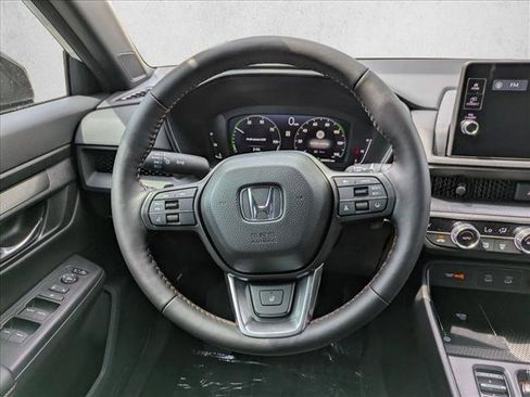 Used 2026 Honda CR-V TrailSport image 18