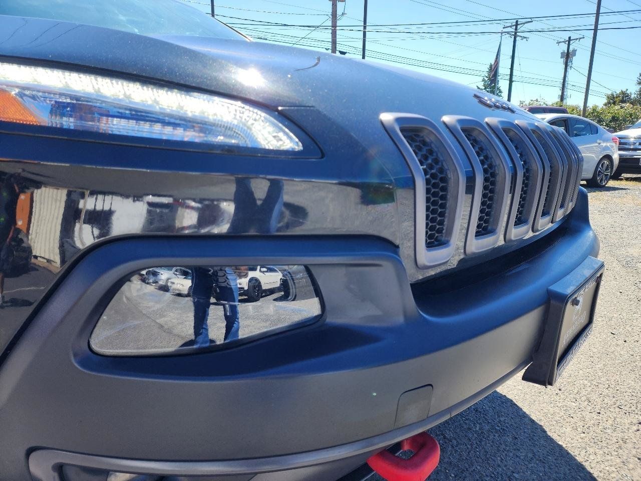 Used 2016 Jeep Cherokee Trailhawk w/ Leather Interior Group AWD/4WD image 33