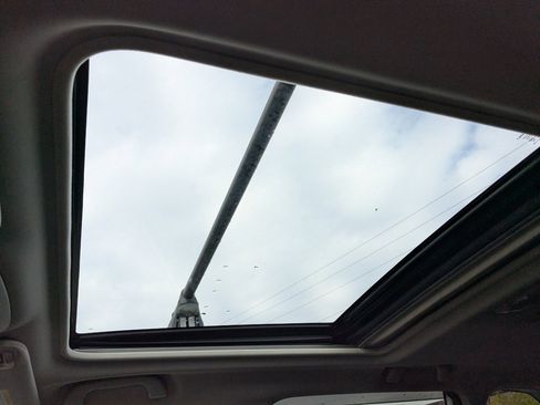 Used 2020 Subaru Forester Premium image 21