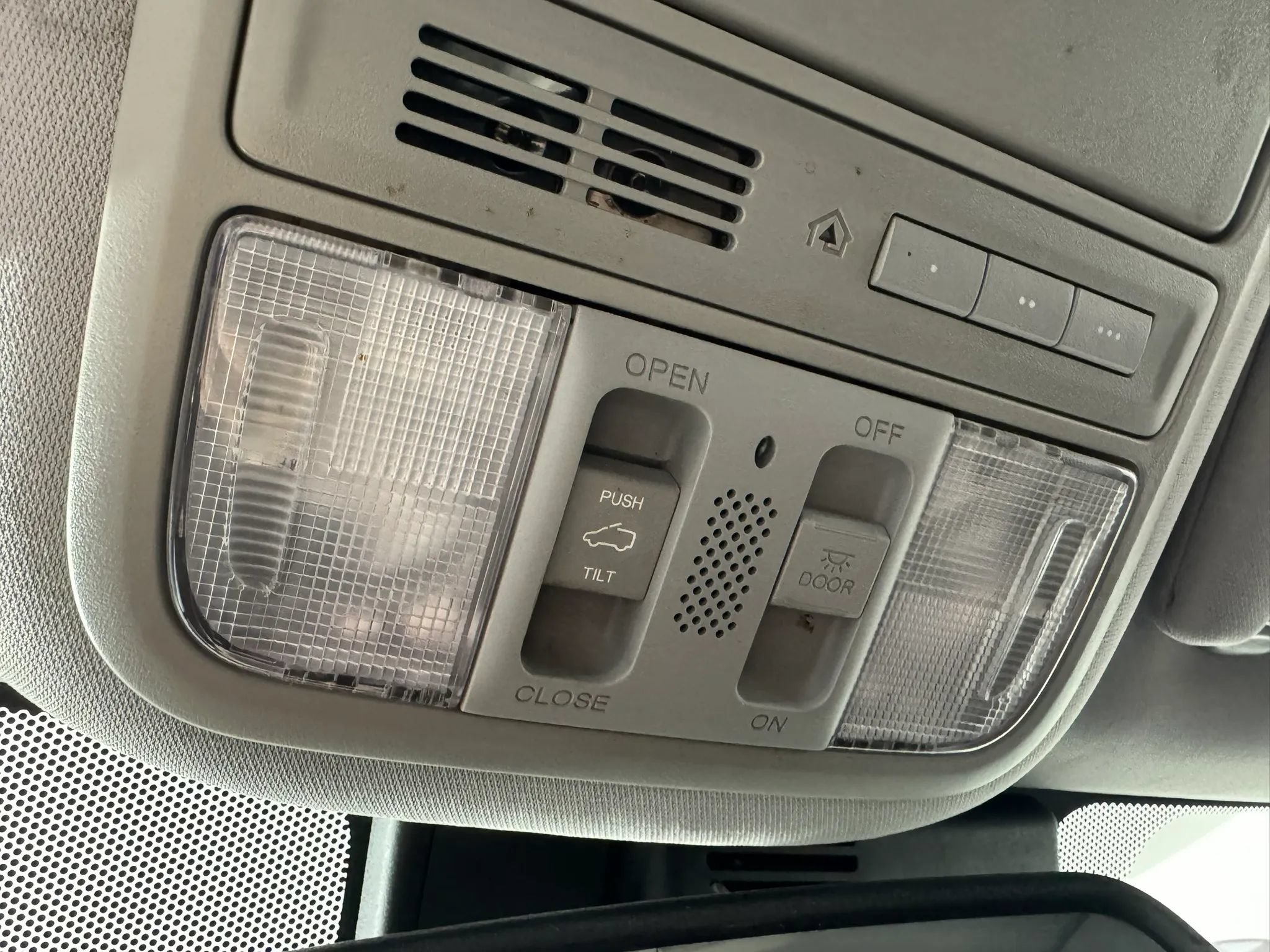 Used 2018 Honda Pilot Touring image 24