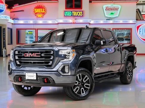 Used 2021 GMC Sierra 1500 AT4 w/ AT4 Value Package AWD/4WD image 2