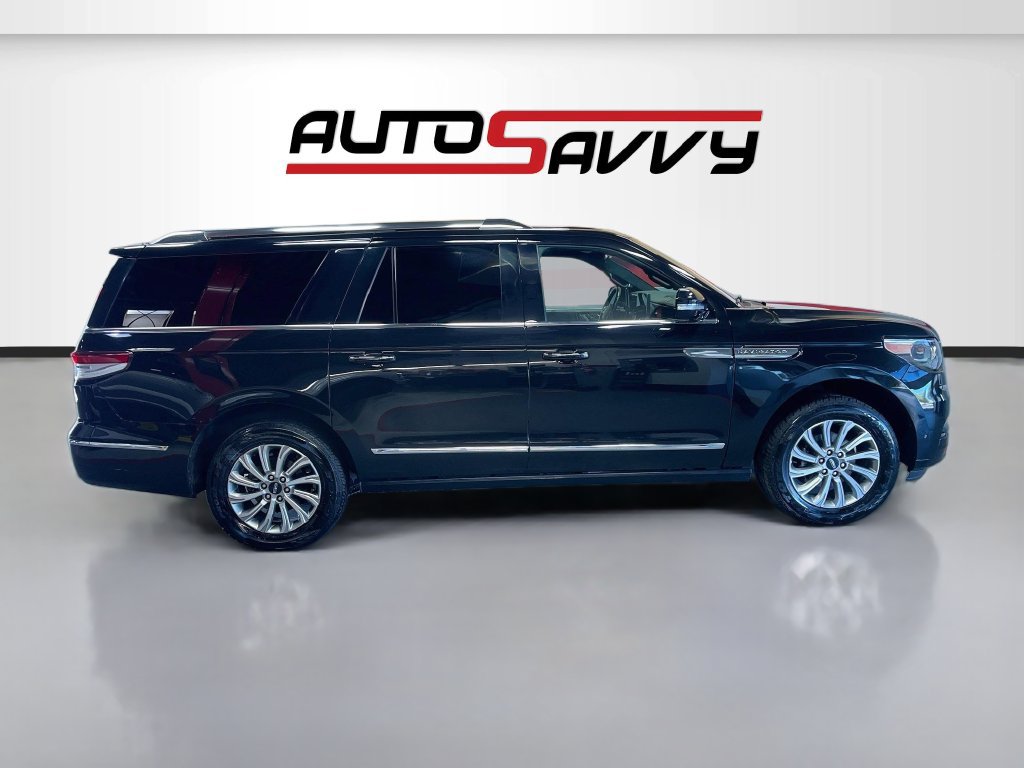 Used 2024 Lincoln Navigator L 4WD image 8