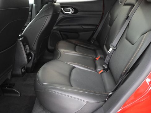 Used 2022 Jeep Compass Limited AWD/4WD image 34