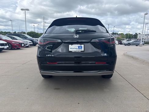Used 2025 Honda HR-V EX-L image 5