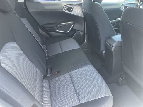 Certified 2022 Kia Soul LX w/ Technology Package FWD image 22