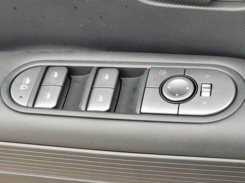 Certified 2026 Hyundai Ioniq 5 SE image 23