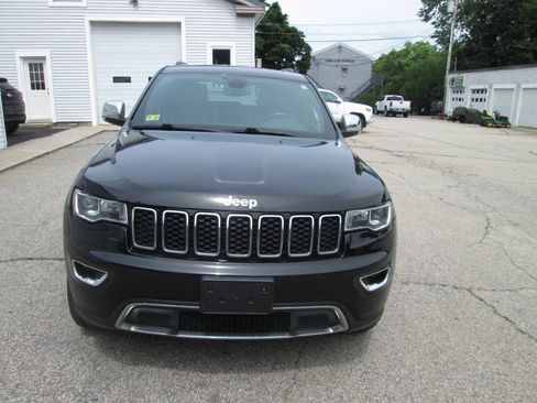 Used 2019 Jeep Grand Cherokee Limited AWD/4WD image 7