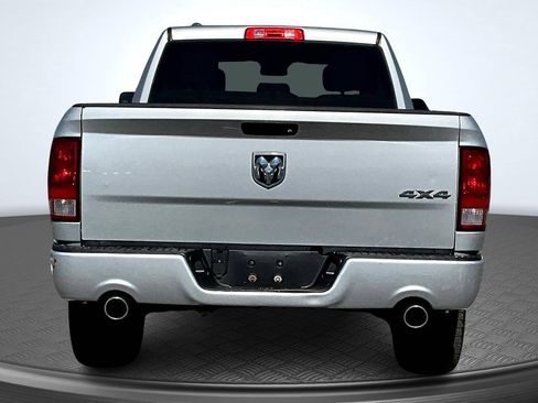 Used 2017 RAM 1500 Express AWD/4WD image 6