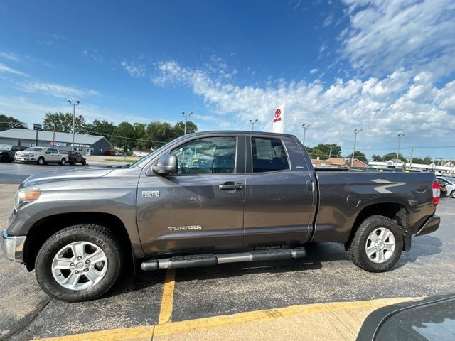 Used 2019 Toyota Tundra SR5 w/ Convenience Package AWD/4WD image 6