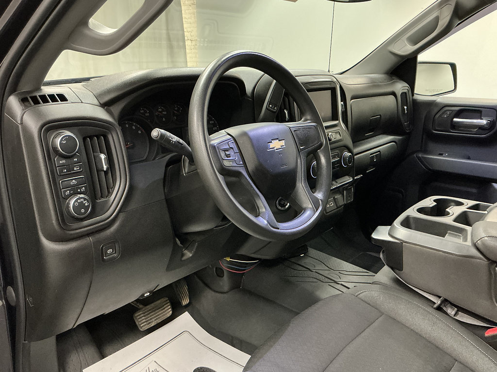 Used 2023 Chevrolet Silverado 1500 Custom w/ LPO, Dark Essentials Package AWD/4WD image 10