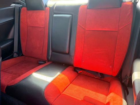 Used 2019 Dodge Challenger R/T Scat Pack w/ Shaker Package RWD image 17