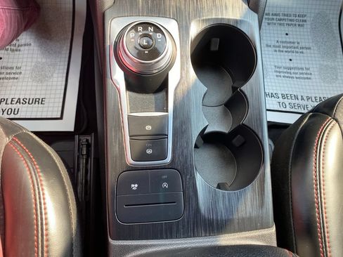 Used 2025 Ford Escape ST-Line Select AWD/4WD image 15