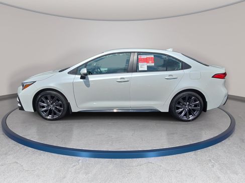 New 2026 Toyota Corolla SE FWD image 8