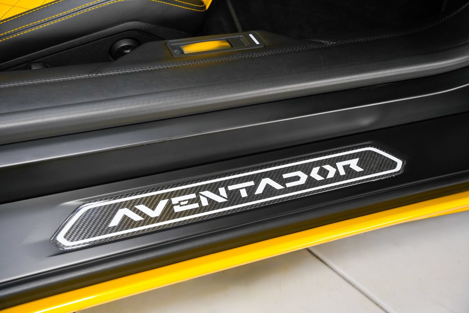 Used 2015 Lamborghini Aventador LP 700-4 AWD/4WD image 33