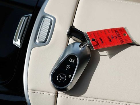 New 2026 Mercedes-Benz S 580 4MATIC Sedan image 31