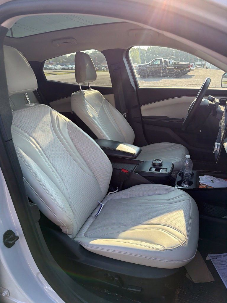 Used 2023 Ford Mustang Mach-E Premium RWD image 13