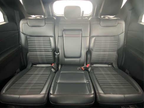 Used 2025 Ford Explorer ST-Line w/ ST-Line Street Pack image 15